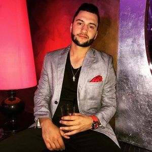 Meet your Posher, Nikko